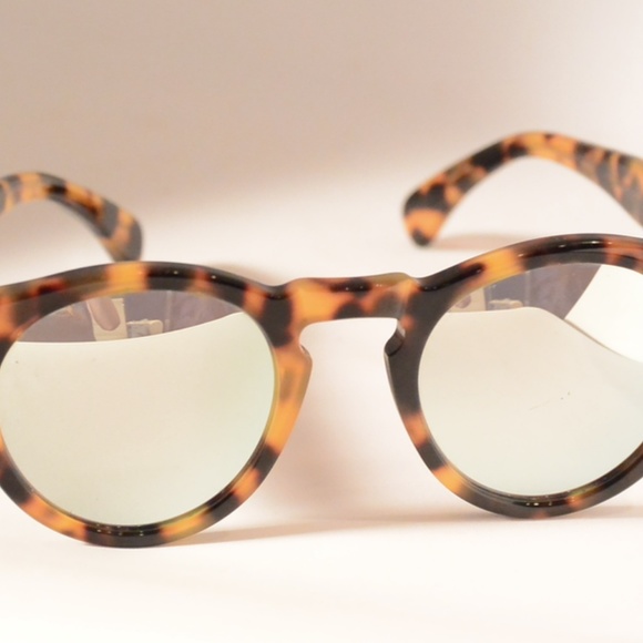 Illesteva Leonard Sunglasses main image 5